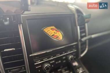Внедорожник / Кроссовер Porsche Cayenne 2015 в 