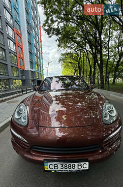 Внедорожник / Кроссовер Porsche Cayenne 2012 в 
