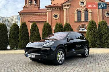 Внедорожник / Кроссовер Porsche Cayenne 2015 в Одессе