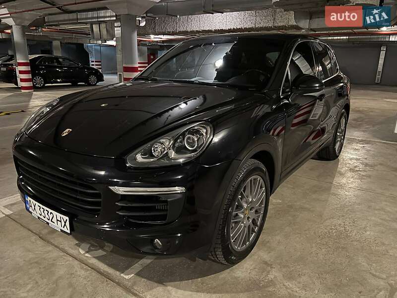 Позашляховик / Кросовер Porsche Cayenne 2014 в Харкові