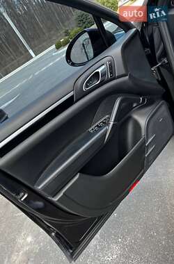 Позашляховик / Кросовер Porsche Cayenne 2014 в 