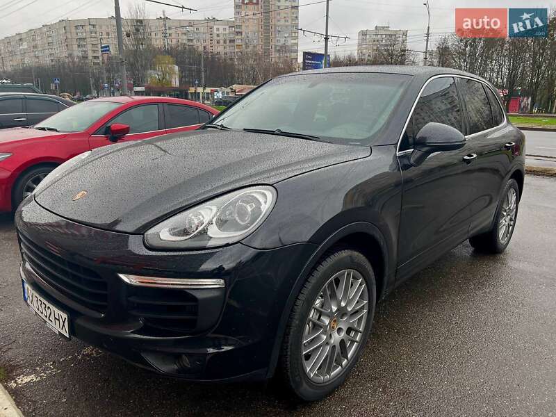 Позашляховик / Кросовер Porsche Cayenne 2014 в Харкові