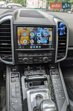 Позашляховик / Кросовер Porsche Cayenne 2010 в 