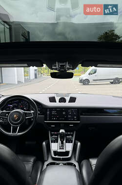Позашляховик / Кросовер Porsche Cayenne 2019 в 