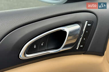 Позашляховик / Кросовер Porsche Cayenne 2015 в Києві