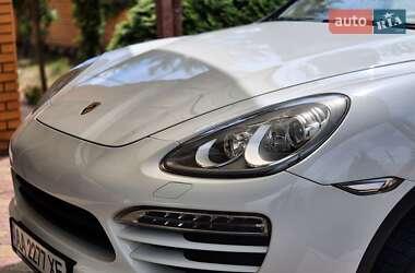 Внедорожник / Кроссовер Porsche Cayenne 2013 в 