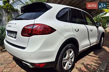 Внедорожник / Кроссовер Porsche Cayenne 2013 в 