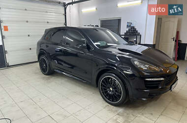 Внедорожник / Кроссовер Porsche Cayenne 2013 в Киеве