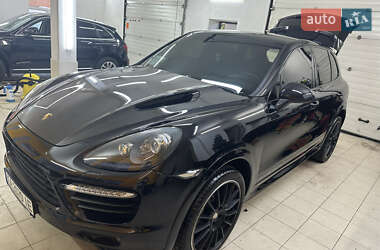 Внедорожник / Кроссовер Porsche Cayenne 2013 в 
