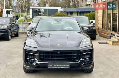 Внедорожник / Кроссовер Porsche Cayenne 2024 в 