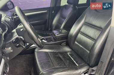 Внедорожник / Кроссовер Porsche Cayenne 2004 в 