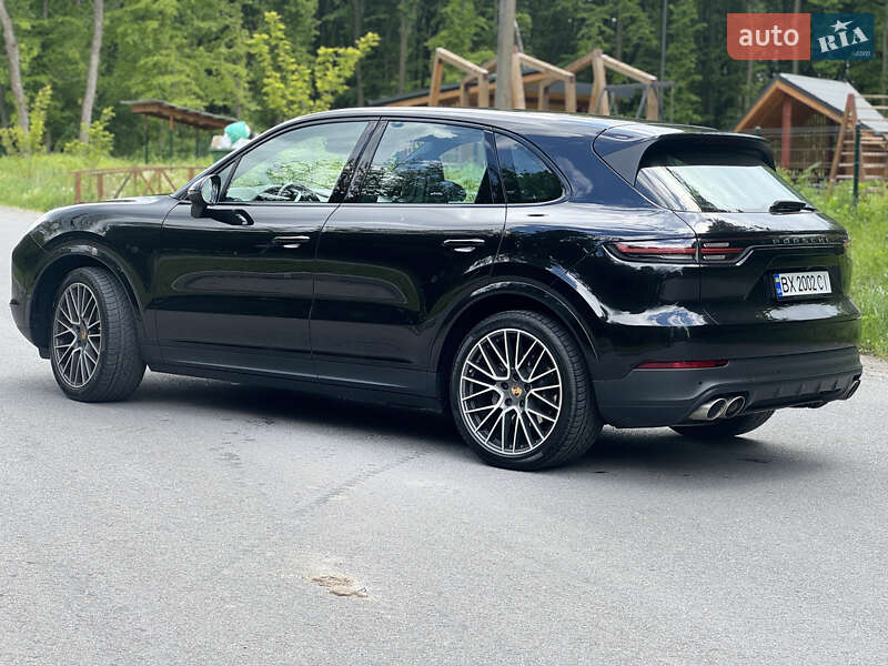 Позашляховик / Кросовер Porsche Cayenne 2019 в Красилові