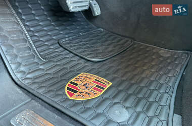 Позашляховик / Кросовер Porsche Cayenne 2009 в 