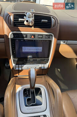 Внедорожник / Кроссовер Porsche Cayenne 2006 в 