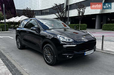 Позашляховик / Кросовер Porsche Cayenne 2016 в Києві