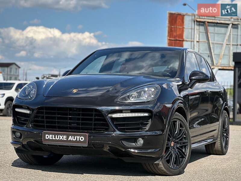 Внедорожник / Кроссовер Porsche Cayenne 2014 в Киеве