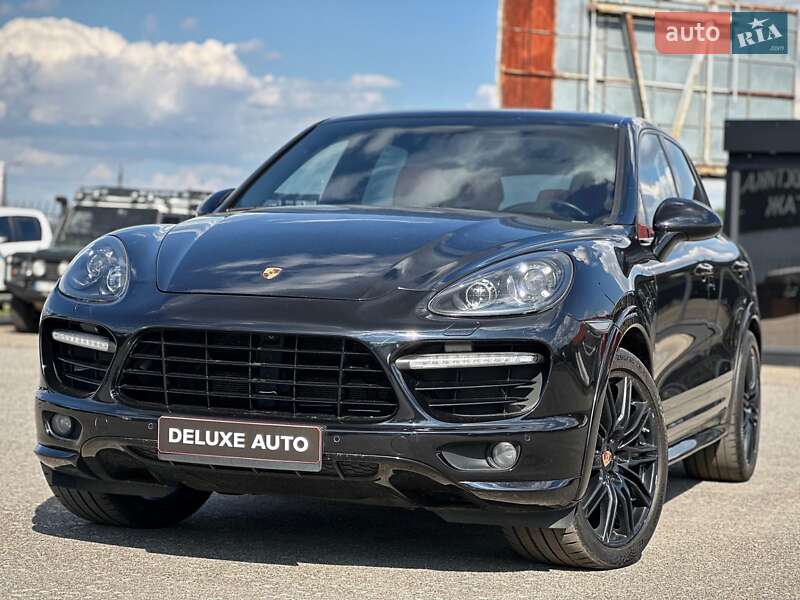 Внедорожник / Кроссовер Porsche Cayenne 2014 в Киеве