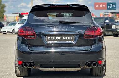 Внедорожник / Кроссовер Porsche Cayenne 2014 в 