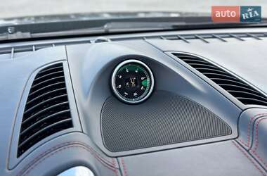 Внедорожник / Кроссовер Porsche Cayenne 2014 в 