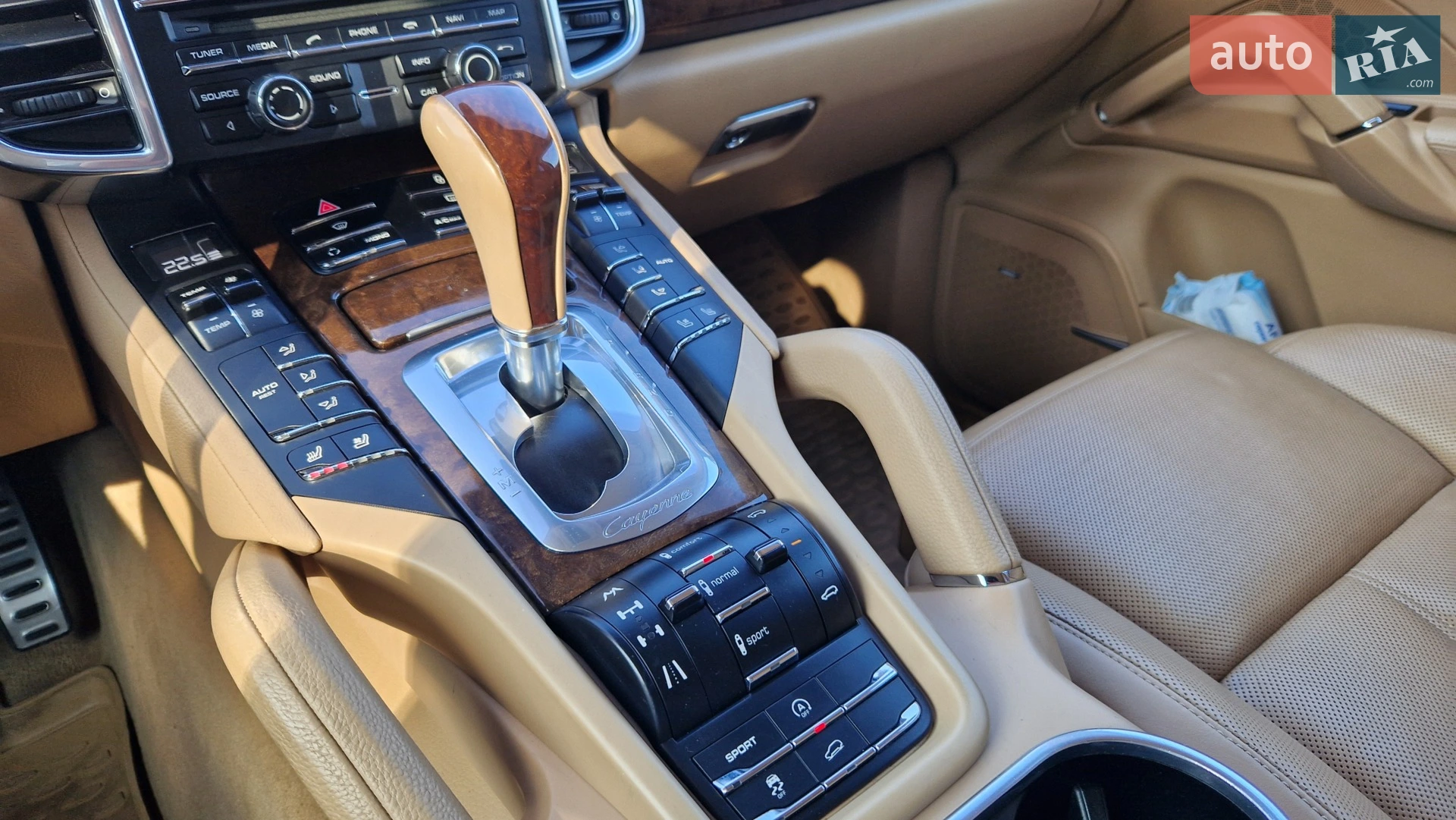 2013 Porsche Cayenne - мініатюра 22