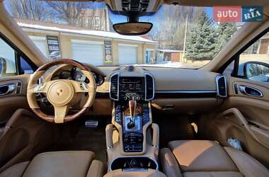 Внедорожник / Кроссовер Porsche Cayenne 2013 в 