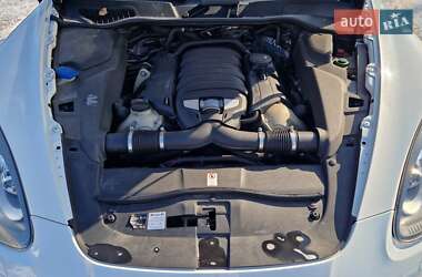 Внедорожник / Кроссовер Porsche Cayenne 2013 в 