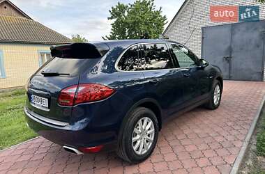 Внедорожник / Кроссовер Porsche Cayenne 2011 в 