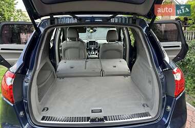 Внедорожник / Кроссовер Porsche Cayenne 2011 в 