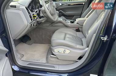 Внедорожник / Кроссовер Porsche Cayenne 2011 в 