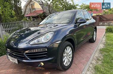 Внедорожник / Кроссовер Porsche Cayenne 2011 в 