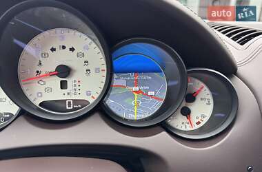 Внедорожник / Кроссовер Porsche Cayenne 2015 в 