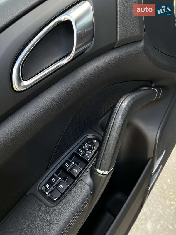 Позашляховик / Кросовер Porsche Cayenne 2010 в Києві фото 33 Позашляховик / Кросовер Porsche Cayenne 2010 в Києві
