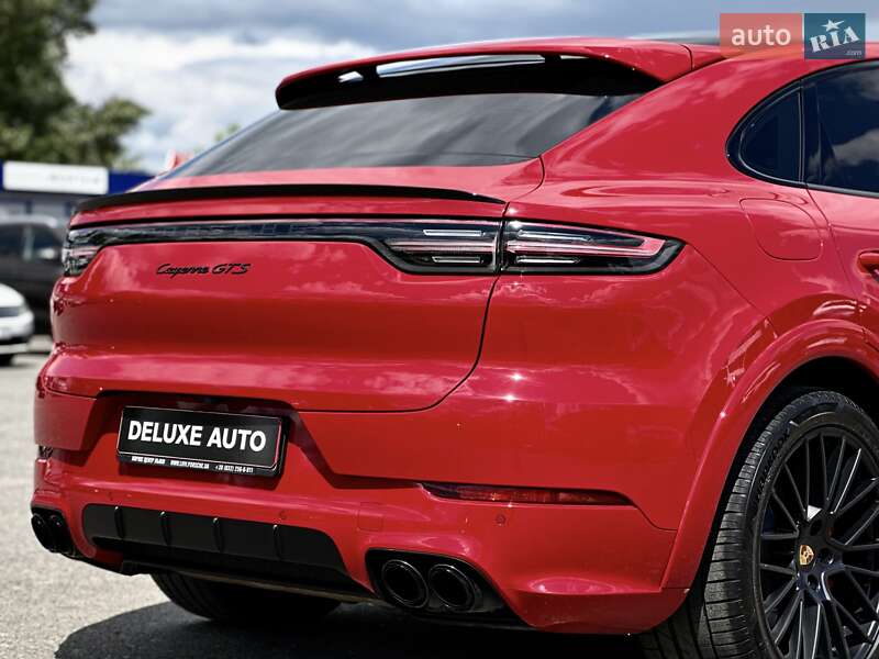 Позашляховик / Кросовер Porsche Cayenne 2021 в Києві