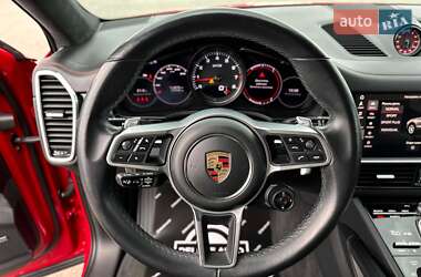 Внедорожник / Кроссовер Porsche Cayenne 2021 в 