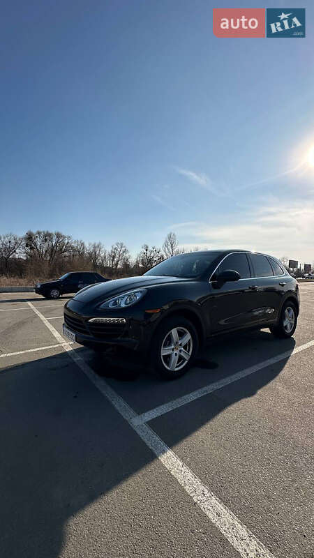 Внедорожник / Кроссовер Porsche Cayenne 2012 в Ирпене