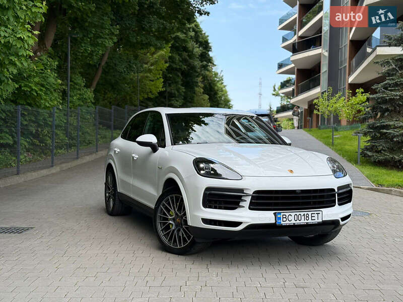 Внедорожник / Кроссовер Porsche Cayenne 2021 в Львове
