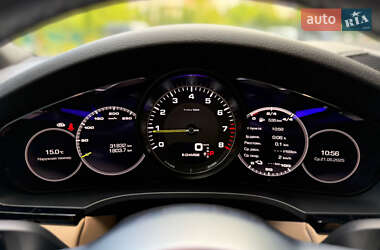 Внедорожник / Кроссовер Porsche Cayenne 2021 в 