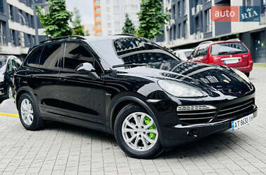 Внедорожник / Кроссовер Porsche Cayenne 2011 в 