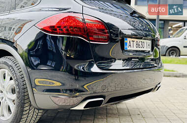 Внедорожник / Кроссовер Porsche Cayenne 2011 в 