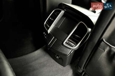 Внедорожник / Кроссовер Porsche Cayenne 2011 в 