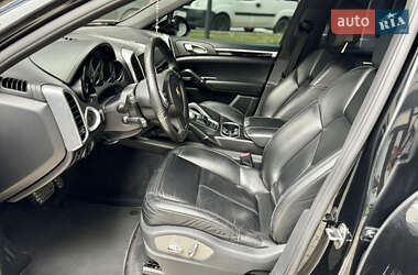 Внедорожник / Кроссовер Porsche Cayenne 2011 в 
