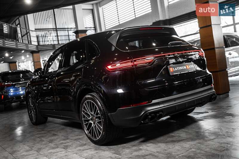 Внедорожник / Кроссовер Porsche Cayenne 2020 в Одессе