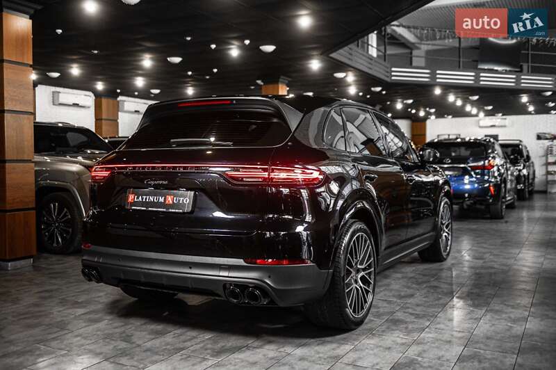 Внедорожник / Кроссовер Porsche Cayenne 2020 в Одессе