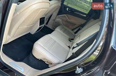 Внедорожник / Кроссовер Porsche Cayenne 2020 в 