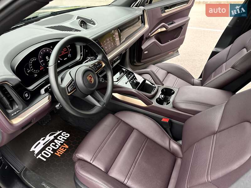 Позашляховик / Кросовер Porsche Cayenne 2024 в Києві