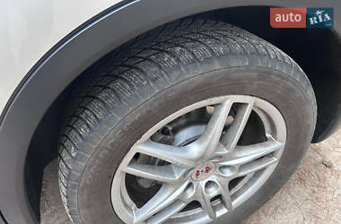 Внедорожник / Кроссовер Porsche Cayenne 2013 в 