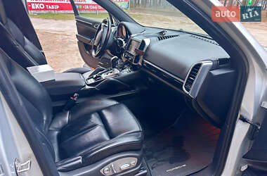 Внедорожник / Кроссовер Porsche Cayenne 2013 в 