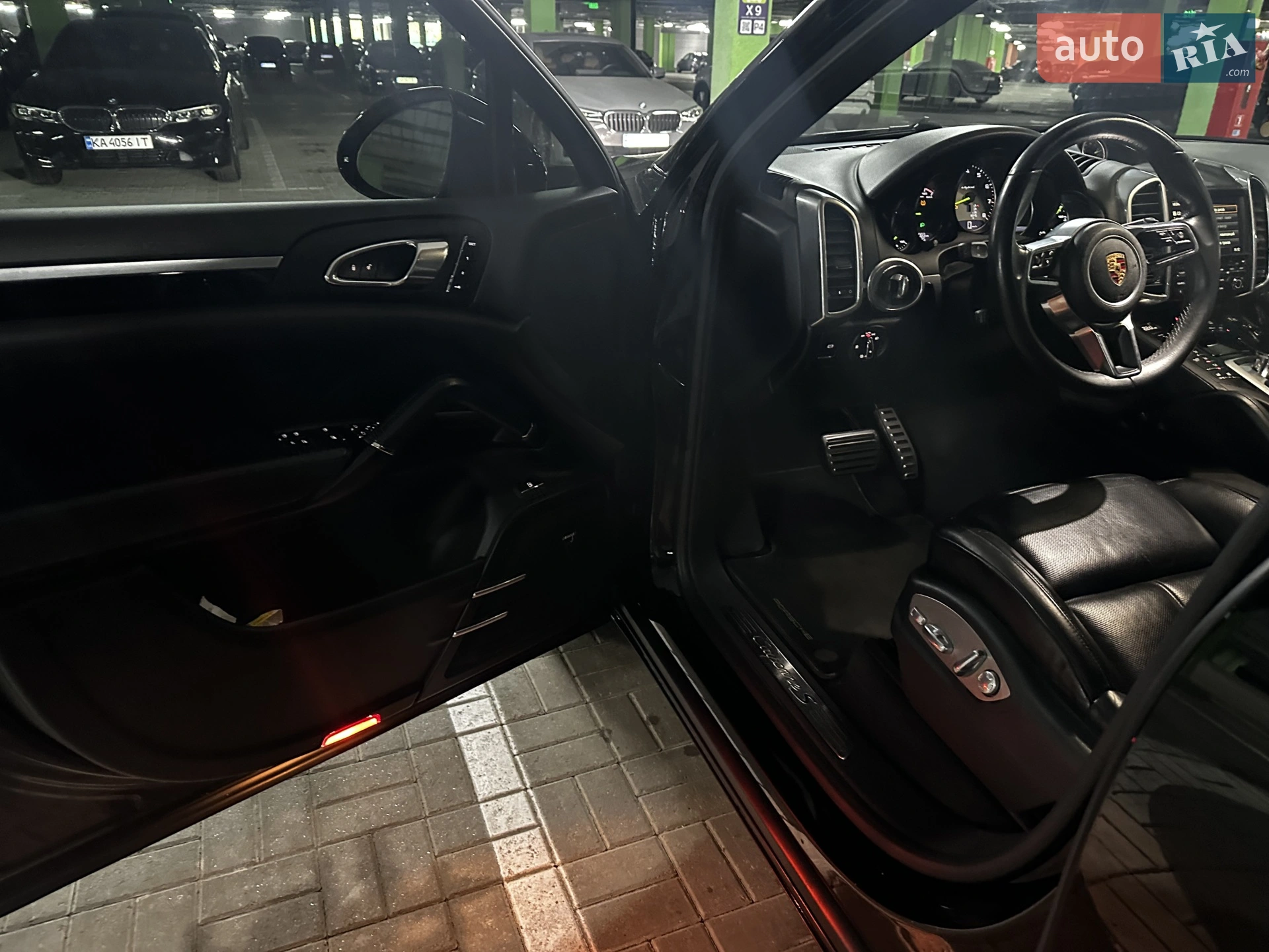 2015 Porsche Cayenne - мініатюра 92