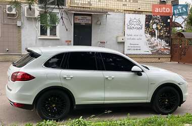 Внедорожник / Кроссовер Porsche Cayenne 2013 в 