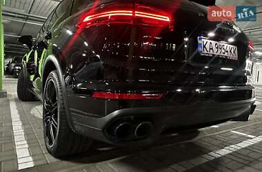 Позашляховик / Кросовер Porsche Cayenne 2015 в 